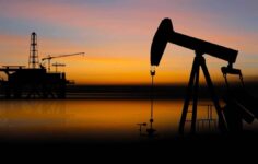 İsrail, İran’a saldırınca petrol fiyatları arttı.