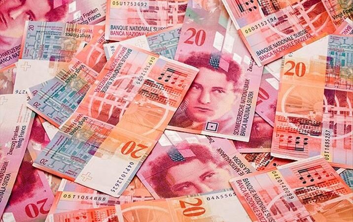 İsviçre, enflasyon değil deflasyon sorunu yaşıyor: Faiz oranını sıfıra indirmek zorunda kaldı.