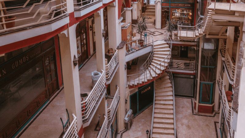 Kapalıçarşı’da han kaygısı
