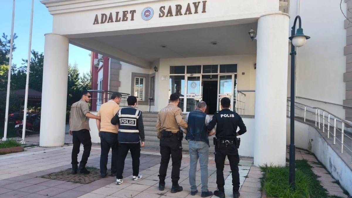 Kastamonu Tosya’da uyuşturucu baskını: 2 kişi gözaltına alındı