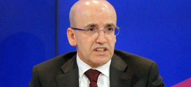 Mehmet Şimşek, Piyasa Katılımcıları Anketi’ni inceledi.