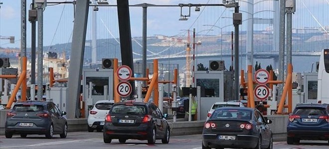 Otoyol geçiş ücretlerine otomatik zam sistemi devreye girdi.