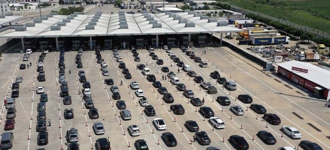 Sınır kapılarındaki trafik düzeni tamamen yeniden düzenlendi.