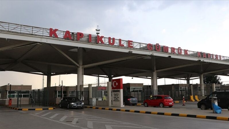 Tatil göçüne hazırlık: Sınır kapılarında yeni düzenleme
