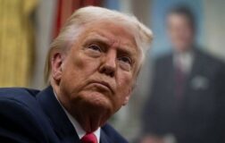 Trump, İngiltere ile ticaret anlaşmasını imzaladı.