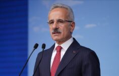 Türk Boğazları’ndan sürekli geçiş yapan gemilerden alınan ücrete zam