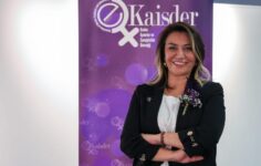 “Kadının Adı Hâlâ Yok Ama Mücadelemiz Var!” KAİSDER Başkanı Mehlika Gider’den Etkileyici Mesajlar