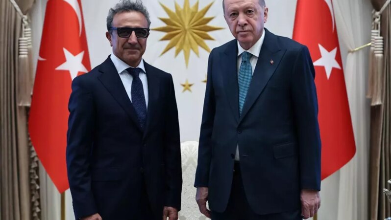 Cumhurbaşkanı Erdoğan, Hamdi Ulukaya ile bir araya geldi.