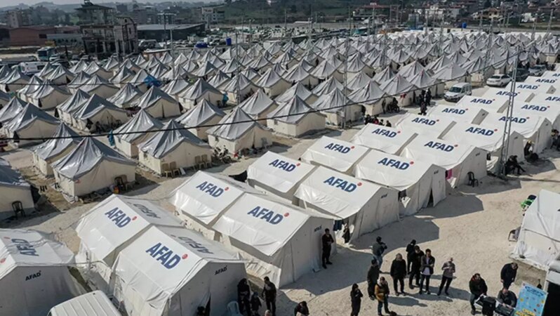Deprem bölgesindeki borçların taksit süreleri uzatıldı.