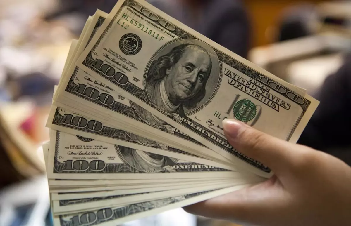 Dolar güne artışla başladı! Merkez Bankası faiz kararına odaklanıldı.