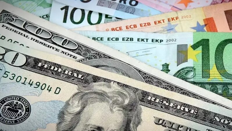 Dolar ve Euro güne gerileyerek başladı! İşte 25 Temmuz güncel döviz kurları