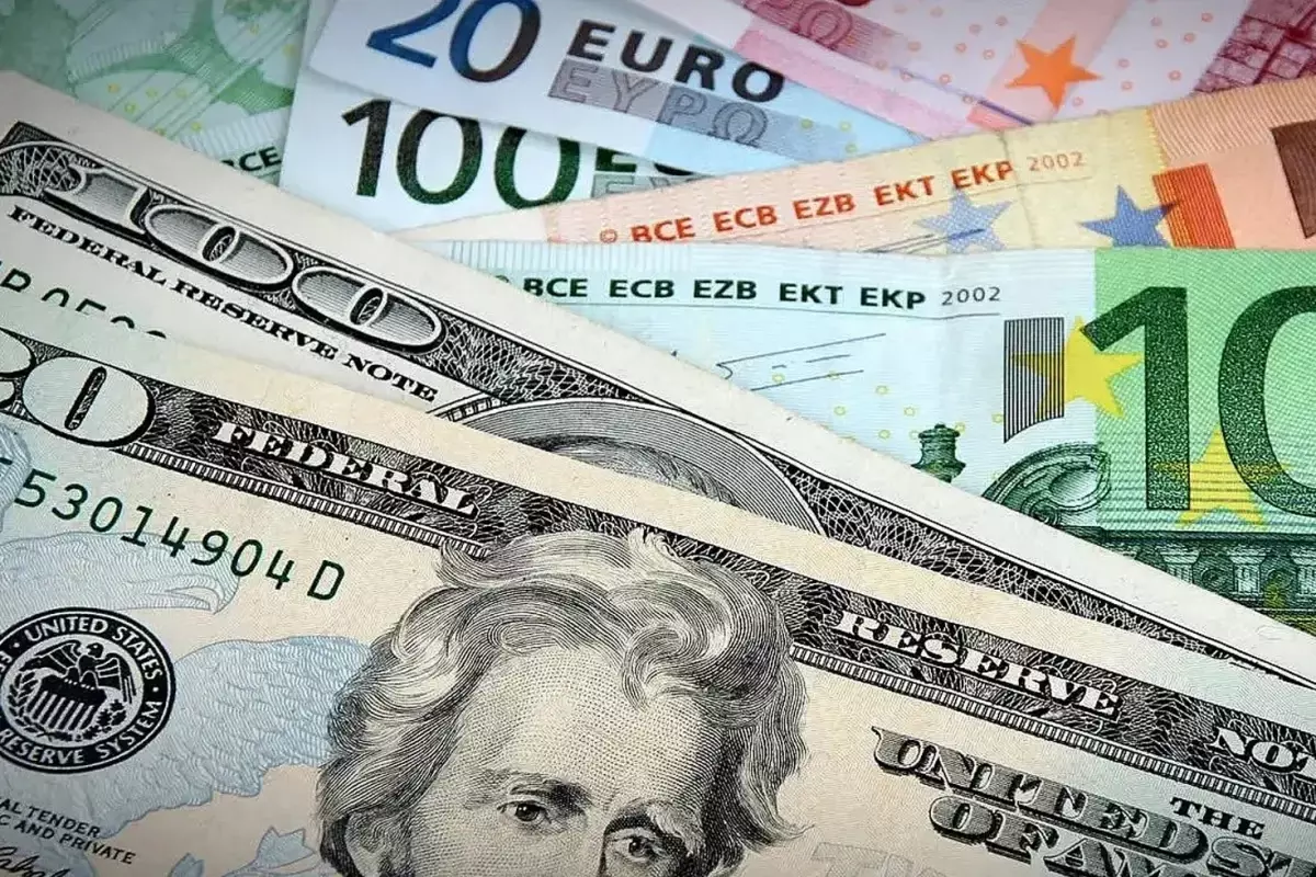 Dolar ve Euro güne gerileyerek başladı! İşte 25 Temmuz güncel döviz kurları