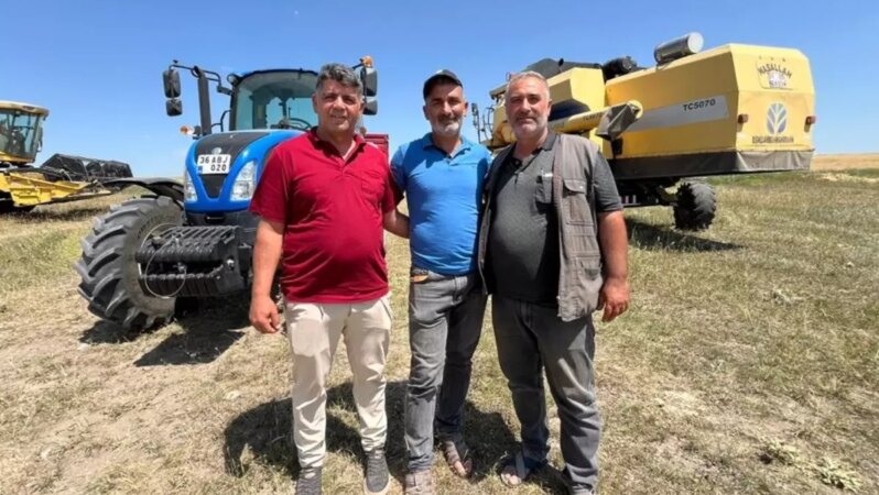 Ekmeği isteyenlere karşı ekti, tarladan bereket fışkırdı.