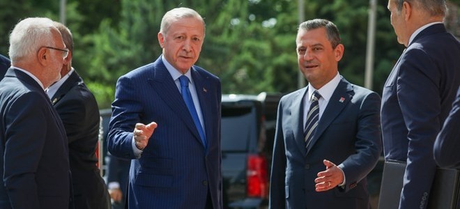 Erdoğan, Özel’e 500 bin TL’lik tazminat davası açtı