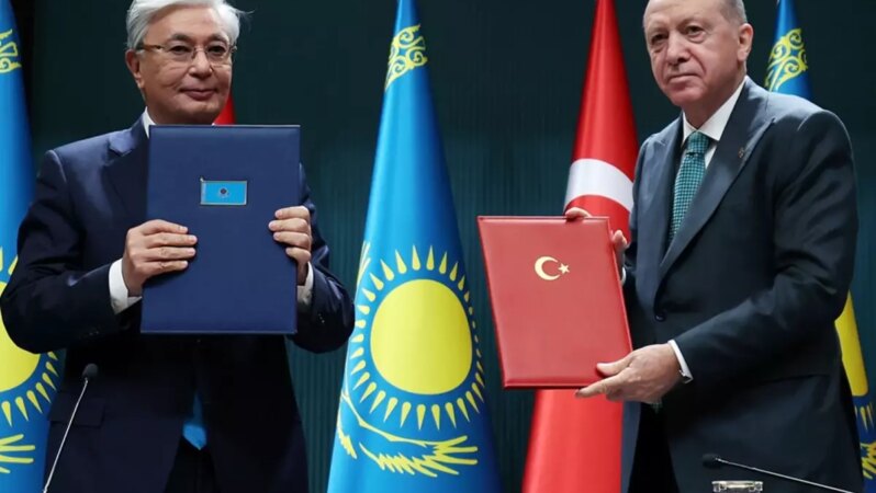 Kazakistan ile 20 ticaret anlaşması imzalandı.