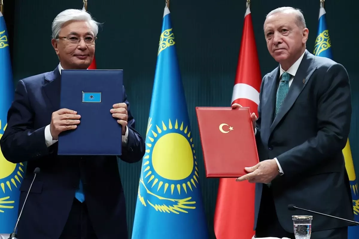 Kazakistan ile 20 ticaret anlaşması imzalandı.