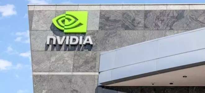 Nvidia, 4 trilyon dolarlık piyasa değerine ulaşan ilk şirket oldu.