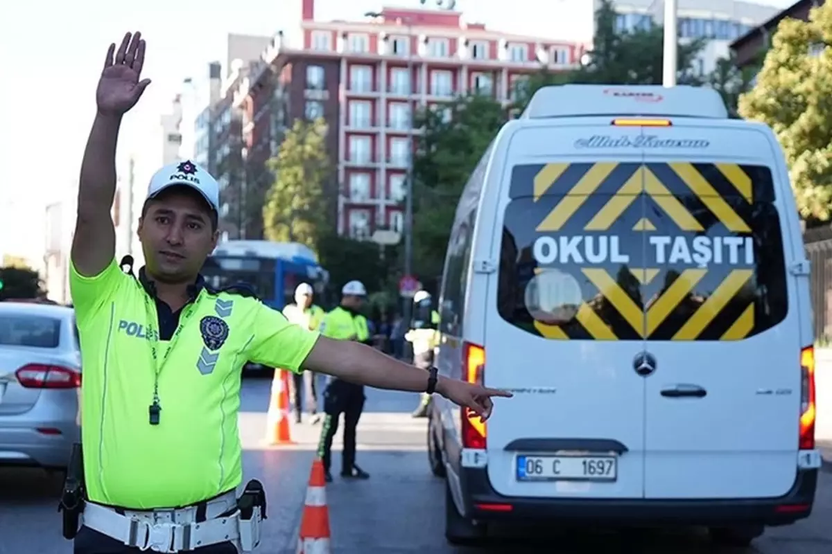 Okul servisleri ve toplu taşımada yeni süreç
