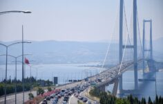 Osmangazi dokuz yılda üç köprü maliyetini karşıladı.