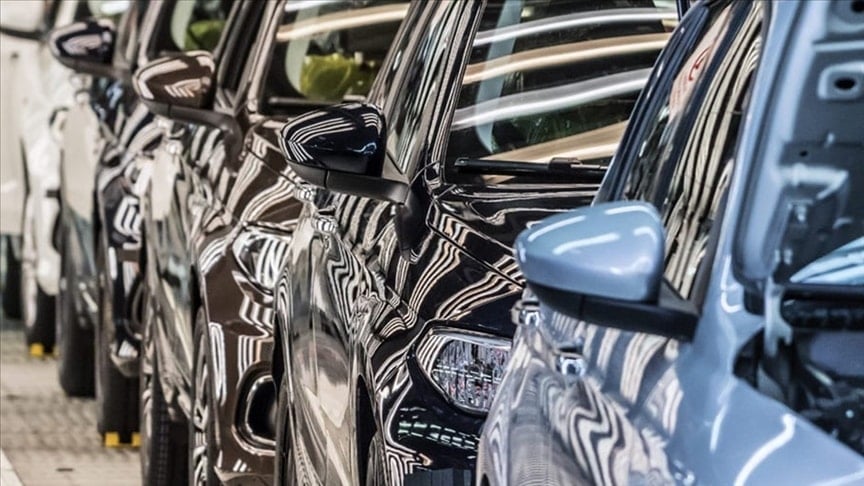 Otomotiv devinden ödeme güçlüğü: Kapı kapı dolaşıp gün talep etti.