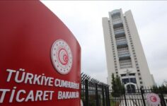 Restoran ve kafelerdeki fiyat listeleri internetten karşılaştırılabilir.