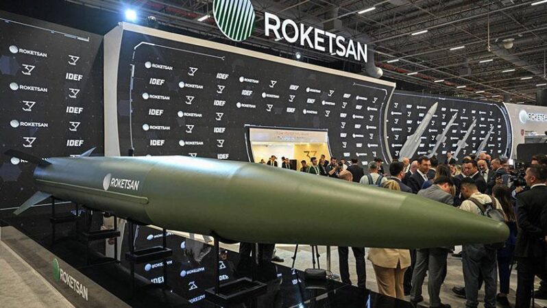 Roketsan’ın ürettiği TAYFUN BLOK-4 hipersonik füze görücüye çıktı!