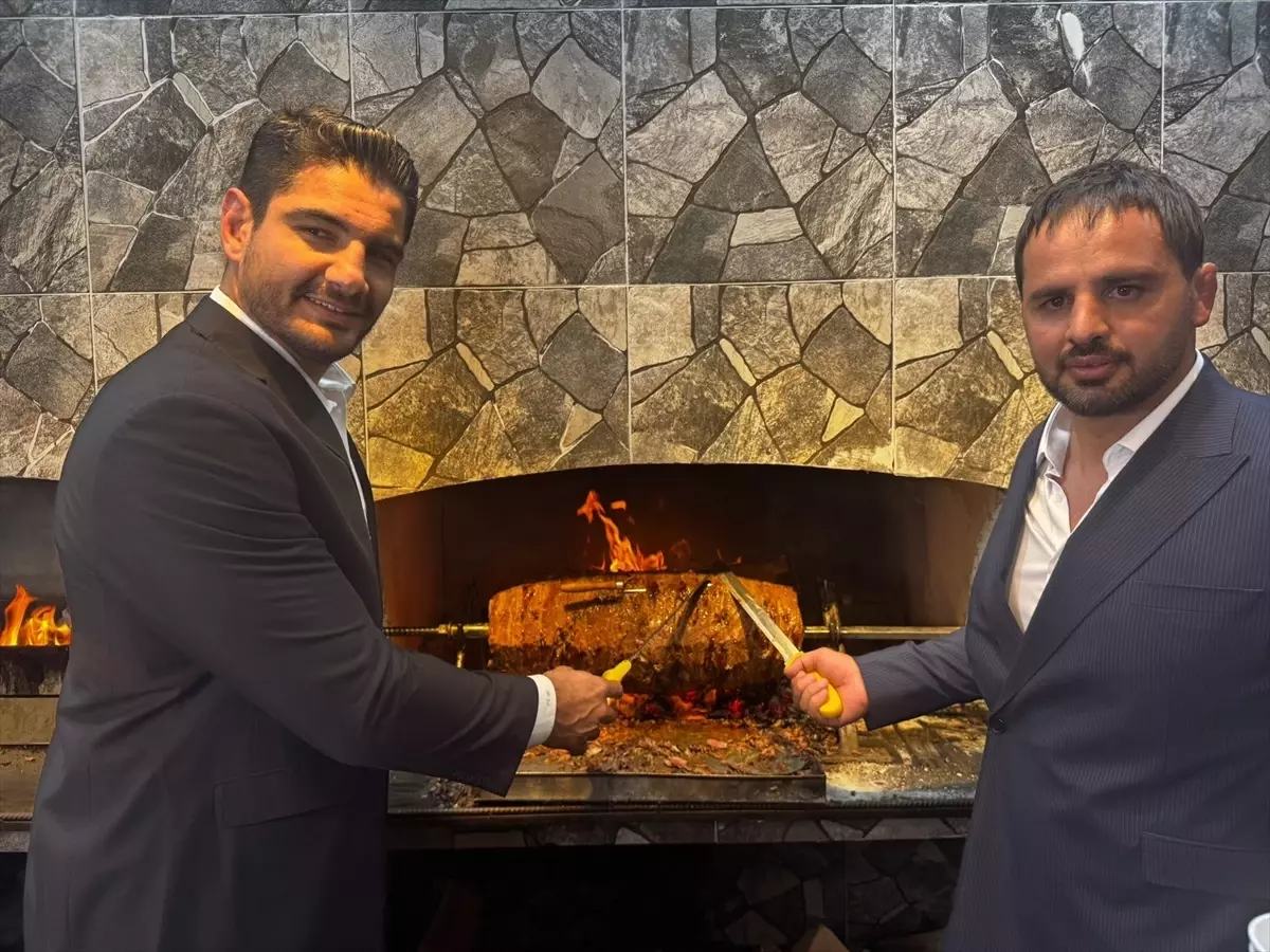 Spor Dünyasından Destek İbrahim Bölükbaşı’nın Restoran Açılışında