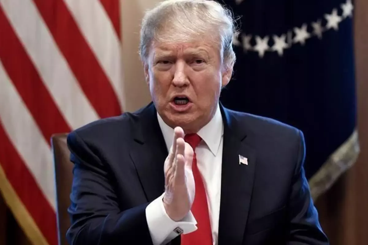 Trump’tan çarpıcı iddia! İki ünlü ismi rüşvetle itham etti.