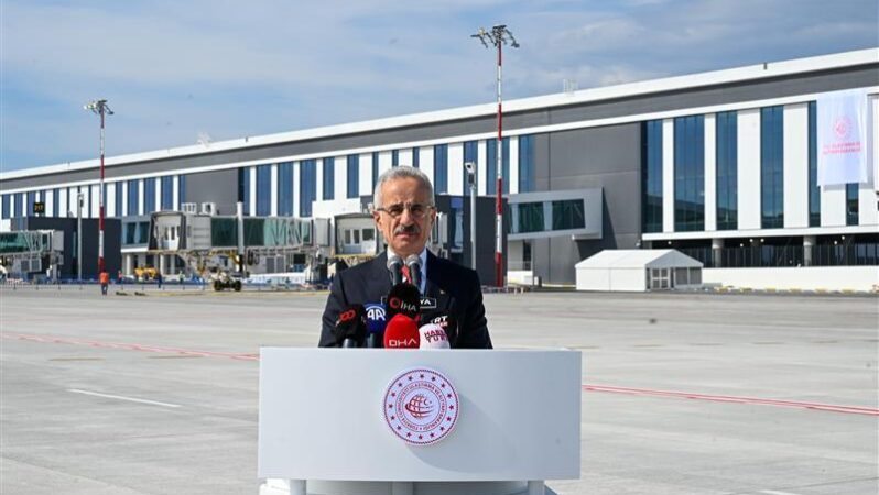 Türkiye’nin en büyük iki havalimanı yeni rekorlar kırdı