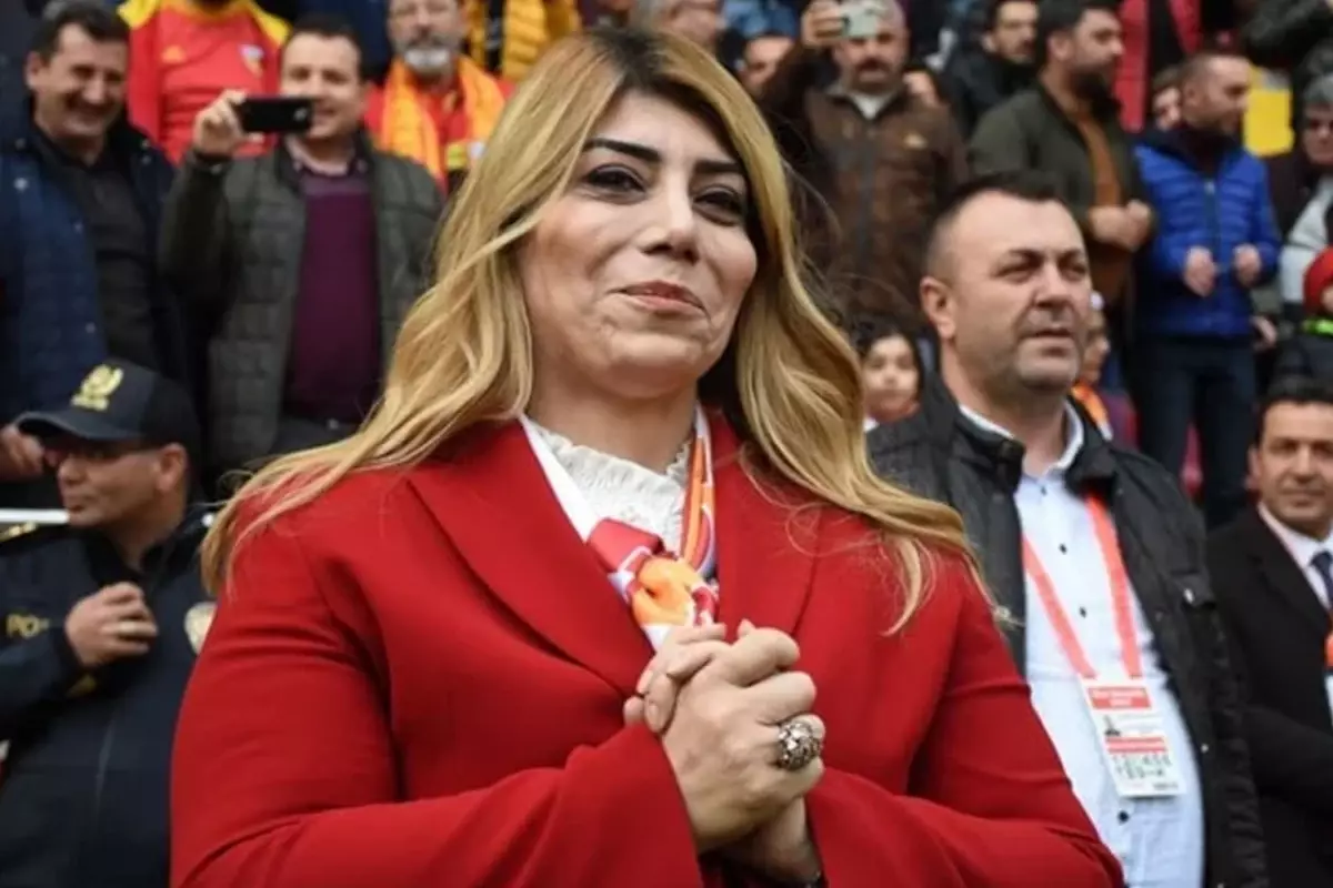 Türkiye’nin ilk kadın başkanı Berna Gözbaşı büyük bir şok yaşıyor