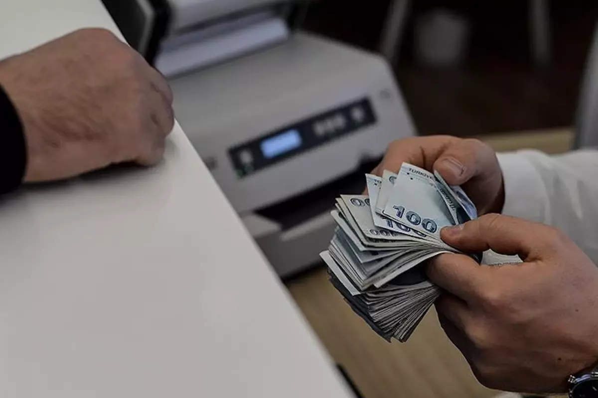 Zam isteği şaşkınlık yarattı: Memur-Sen yüzde 88 artış talep etti.
