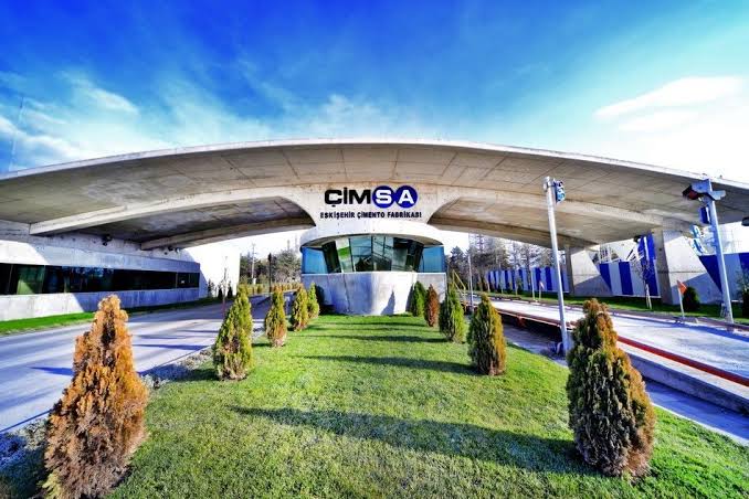 Çimsa’dan Yüksek Ciro, Düşük Kâr: Mannok Etkisiyle Karma Bir Çeyrek
