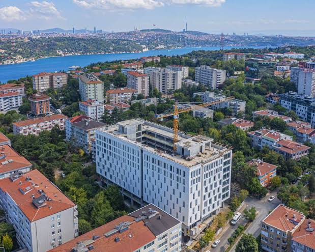 Taşyapı’nın Etiler Hamlesi: Kaçak Otel Krizi, Mahalleyi Tehdit Eden ‘Turistik Proje’ye Dönüştü
