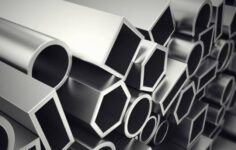 Alüminyum Devi Rusal, Maliyet ve Kur Baskısıyla Zarara Geçti