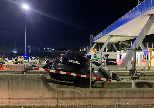 Kuzey Marmara Otoyolu’nda Gişelerde Feci Kaza: Brisa Yöneticisi Hayatını Kaybetti