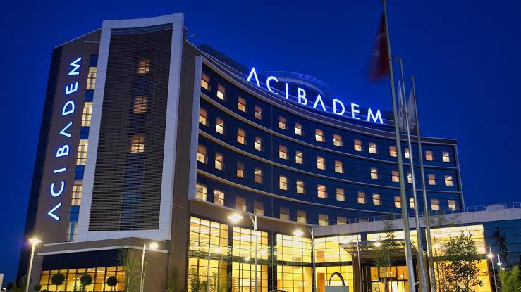 Acıbadem’den Sağlıkta Stratejik Satın Alma: Bayındır Sağlık Grubu’nun Çoğunluğu Devredildi