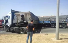 Şırnak Yolunda Korkunç Tesadüf: Kardeş Tır Şoförleri Kafa Kafaya Çarpıştı