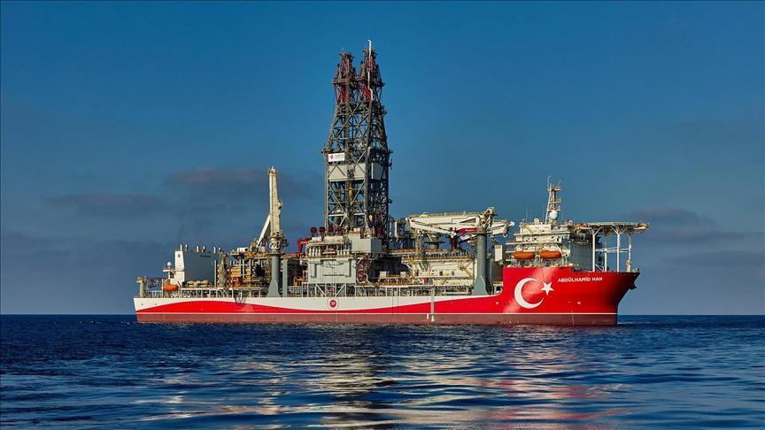 Akdeniz’de 3, Karadeniz’de 6 sondaj! Bakan Bayraktar, ‘Hedefimiz net’ dedi.