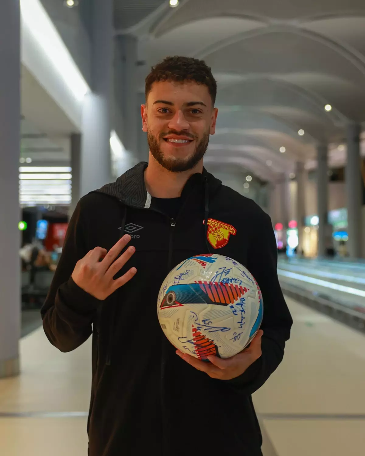 Artık yok Romulo! Türk futbolunun transfer rekorlarından birini egale etti.