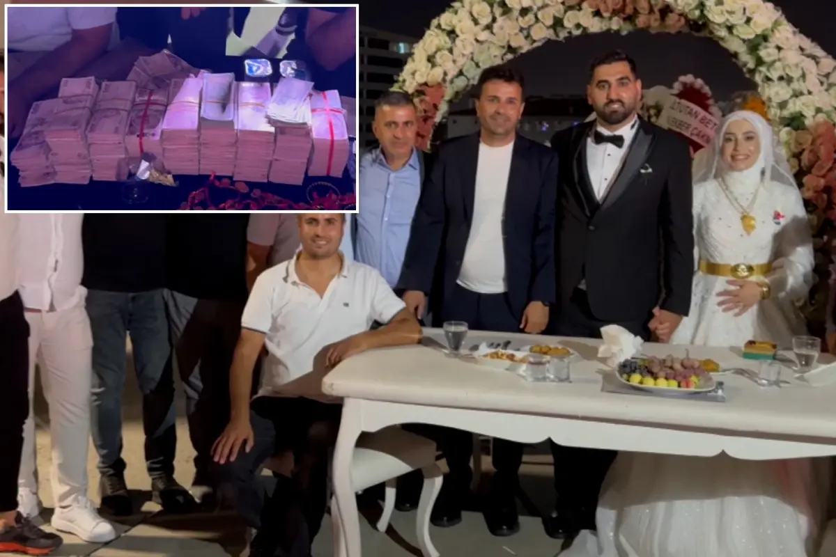Aşiret düğününde gelin ve damada 20 milyon lira ile 5 kilo altın hediye edildi.