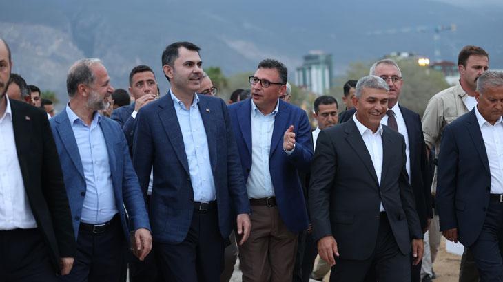 Bakan Kurum, İskenderun Sahili’nde araştırma gerçekleştirdi.