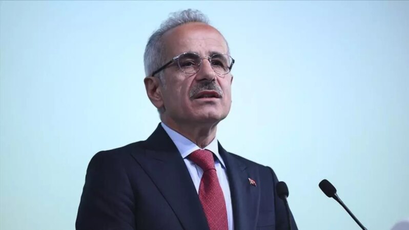Bakan Uraloğlu açıkladı: Trabzon’a ikinci havalimanı inşa ediliyor