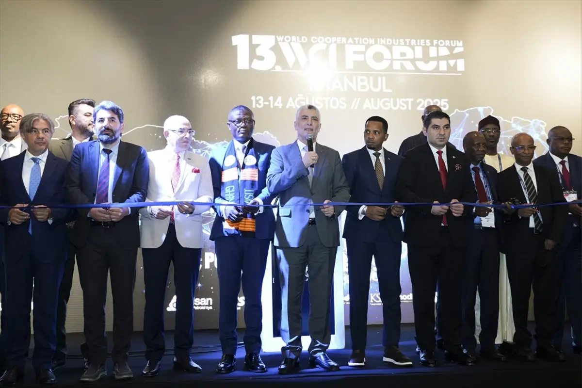 Büyükelçi Ahmet Misbah Demircan, WCI Forumu’nda stratejik olarak Tunus’un önemine dikkat çekti.