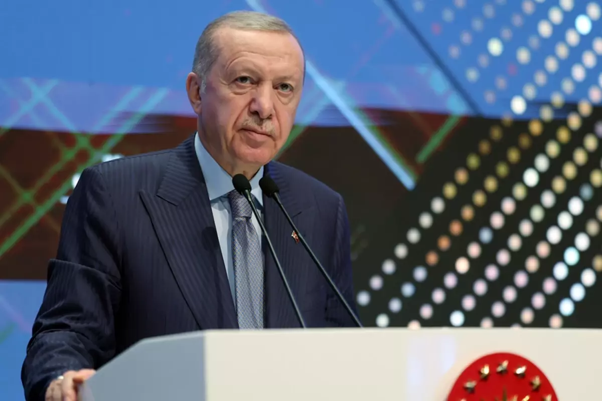 Cumhurbaşkanı Erdoğan: “Laf Üretmiyoruz, İcraat Yapıyoruz”