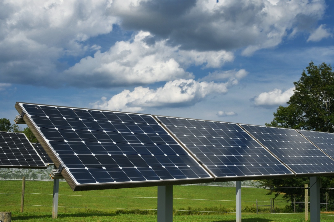Güneşi Enerjisi Üretmek Kolay, Gümrükten Geçirmek Zor