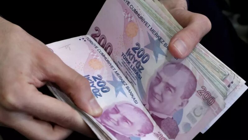 Hakem Kurulu’nun memura sunduğu yeni zam teklifi ortaya çıktı.