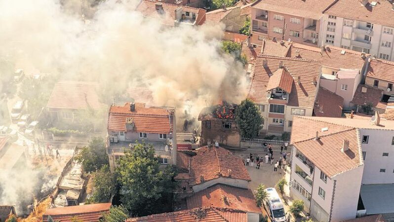 İzmir ve Bilecik’te köy evleri inşa edilmeye başlanıyor.