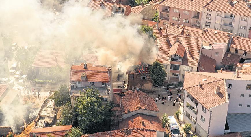 İzmir ve Bilecik’te köy evleri inşa edilmeye başlanıyor.