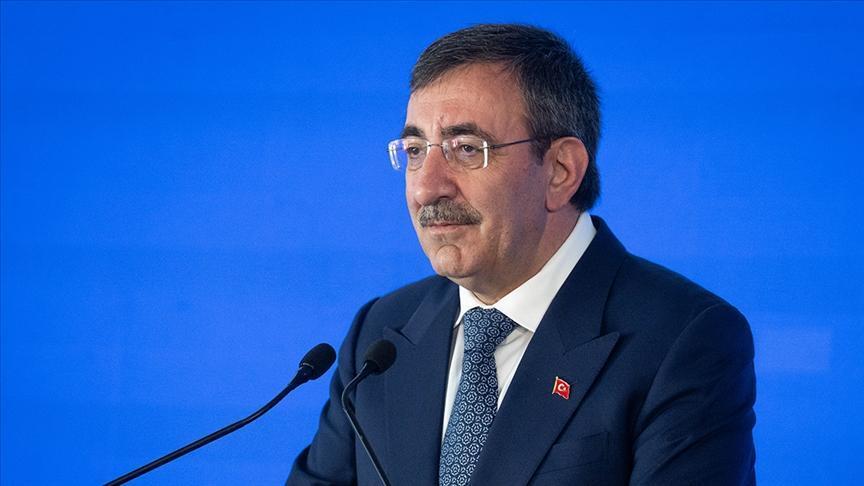 Kalıcı istihdam artışını destekleyen politikaları ısrarla uyguluyoruz.