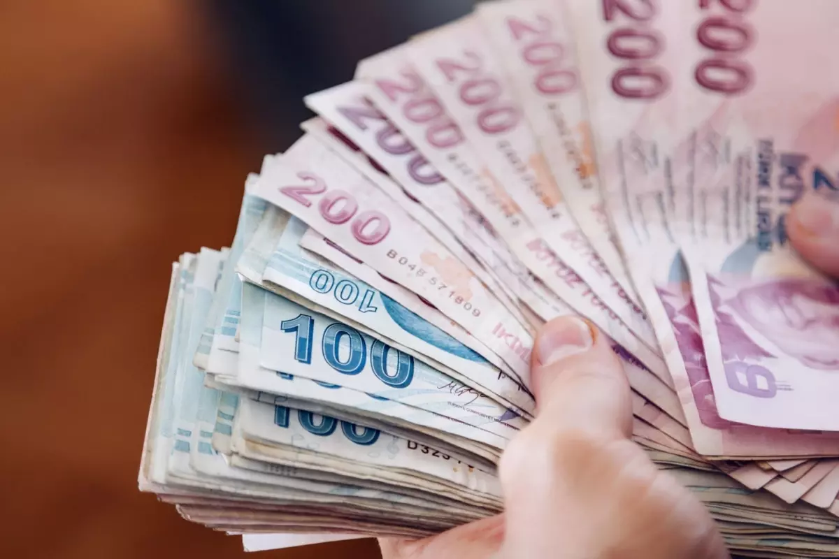 KOBİ tanımı güncellendi: Net satış hasılatı 1 milyar TL’ye yükseltildi.